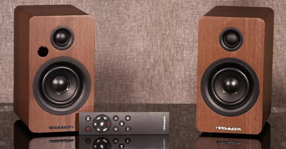 PREMIERA RS-301A - много баса из ничего. Обзор от онлайн-издания Hi-Fi.ru
