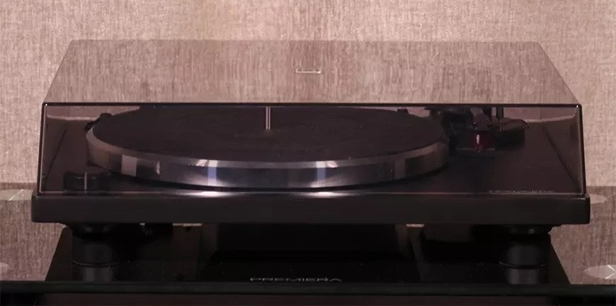 PREMIERA T-One - первому проигрывателю приготовиться. Обзор от онлайн-издания Hi-Fi.ru