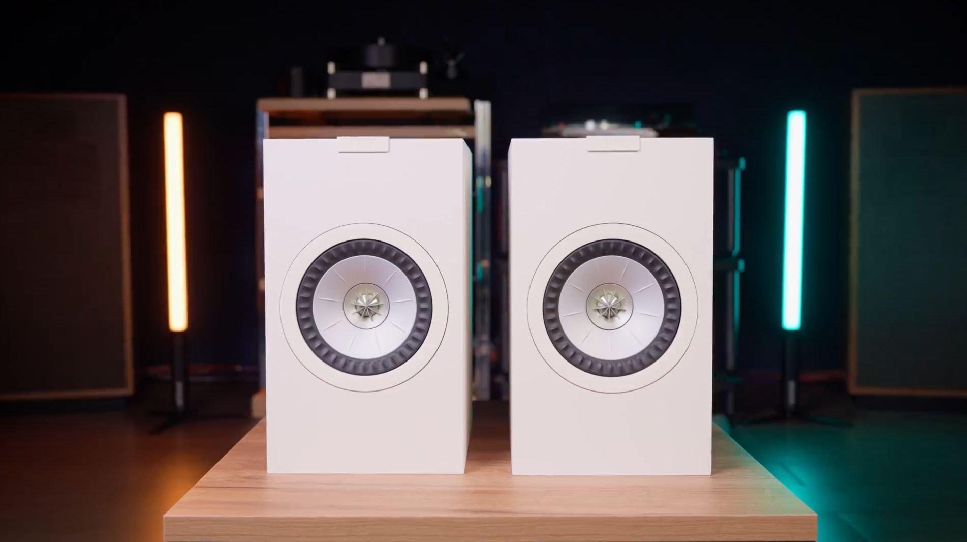 Подробный обзор KEF Q3 Meta, подготовленный экспертами SoundProLab